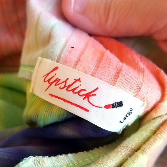 BOUTIQUE ๐ Lipstick Multi-Colored Tie Dyed Crop & Legging Set - Picture 10 of 10